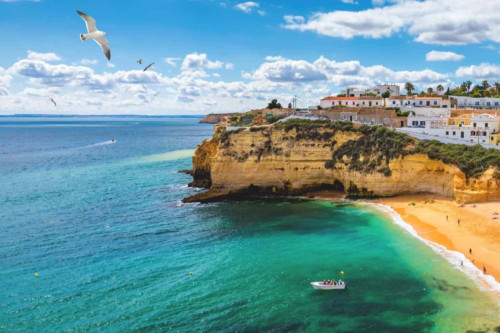 Arla Pink Studio, Faro, Algarve