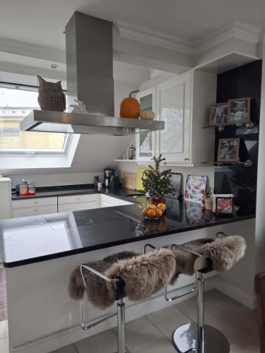 Apartment in Henricistraße, Essen for 160 m² with 3 bedrooms