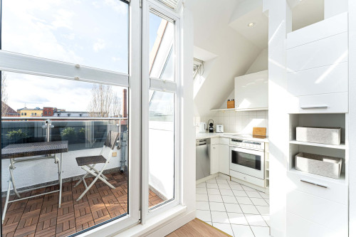 Cosy Penthouse with south terrace