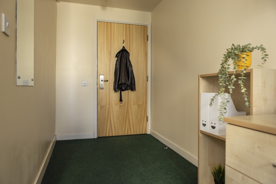  Bronze  -  Burley Road  - Gallery -  2