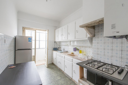 Homely double bedroom close to Universidade Católica de Lisboa