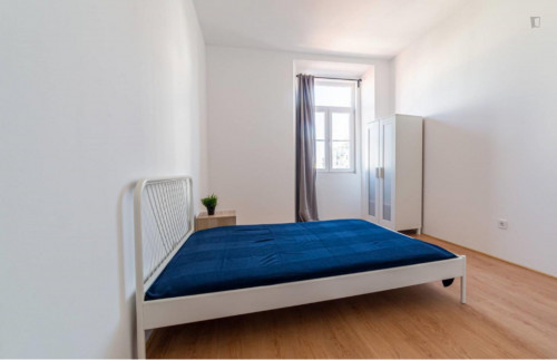 Lovely double bedroom near Instituto Politécnico de Lisboa - 1 month free
