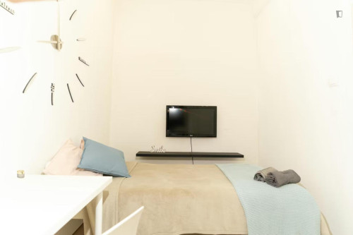 Snug single bedroom near the Keleti train station