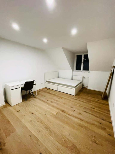 Horemansstraße - Room 3