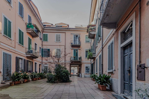 Apartment in Via Gerolamo Borgazzi, Monza for 110 m² with 2 bedrooms - Gallery - 73