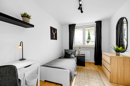Linkstraße 31 - 7. OG / Zimmer 2