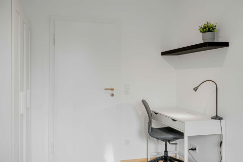 Linkstraße 31 - 7. OG / Zimmer 2