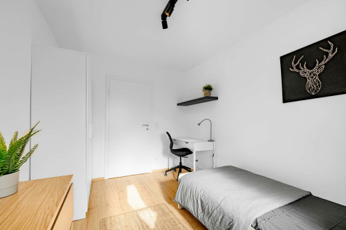 Linkstraße 31 - 7. OG / Zimmer 2