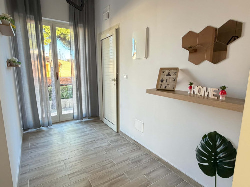 Huge Single Room with Private Bathroom – Walking Distance to Università degli Studi “G. d’Annunzio”, Pescara (Via Pindaro 42) Room n. 8