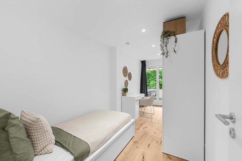 Curd-Jürgens-Straße room 1