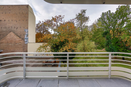 Double bedroom in 4-bedroom apartment