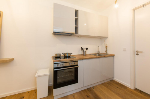 Double bedroom in 3-bedroom apartment