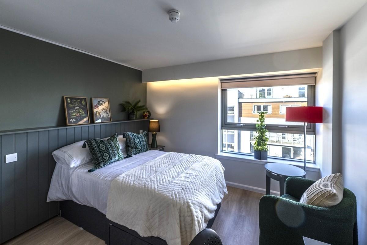  Platinum Studio  -  St Andrew Street  - Gallery -  6