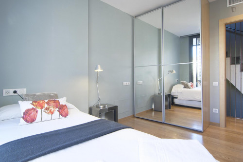 Awesome 2-bedroom apartment in artsy Gràcia