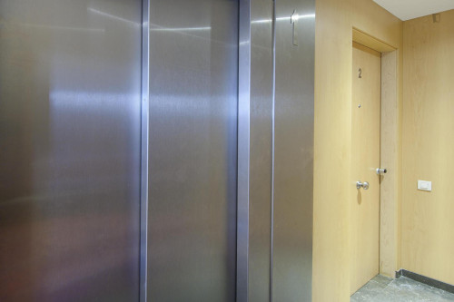Deluxe 2-bedroom duplex apartment in Gràcia