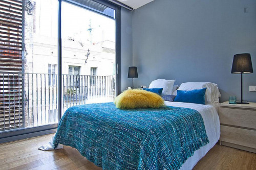 Elegant 2-bedroom apartment in lively Gràcia  - Gallery -  5