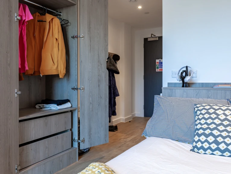  Gold En Suite  -  Pavilion Point  - Gallery -  3