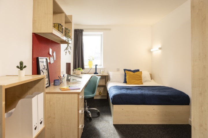  سلفر اونسويت  -  البرت كورت  - Gallery -  1