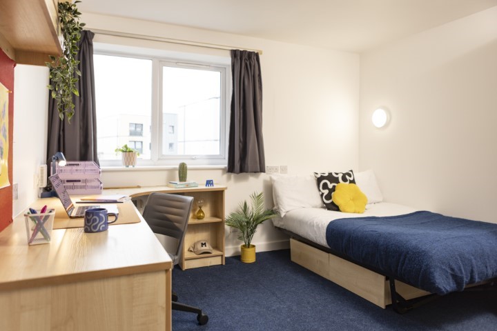  جولد اونسويت  -  البرت كورت  - Gallery -  1