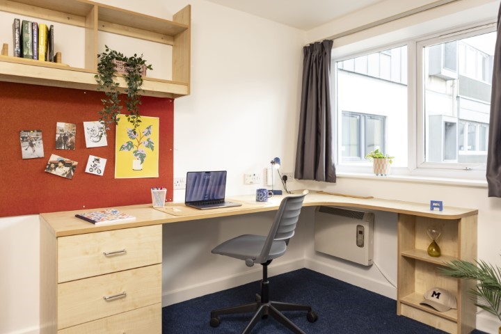  جولد اونسويت  -  البرت كورت  - Gallery -  3