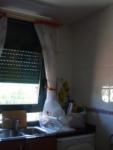 Single bedroom, with private bathroom, in 2-bedroom apartment - Gallery - 8