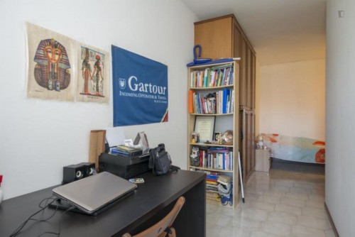 Double bedroom in a 4-bedroom apartment near Roma Trastevere Railway Station