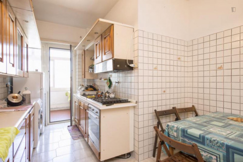 Double bedroom in a 4-bedroom apartment near Roma Trastevere Railway Station