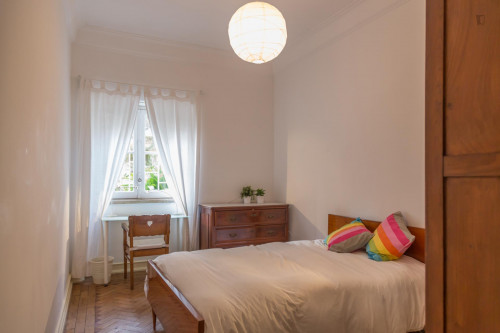 Double bedroom in Entrecampos