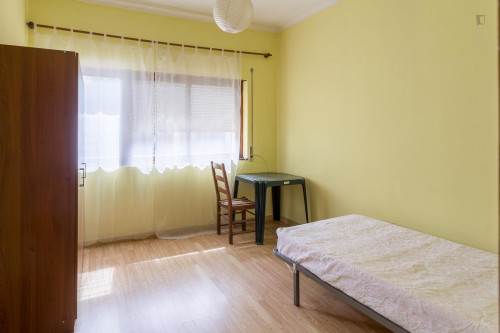 Cool single bedroom minutes away from Universidade Portucalense Infante Dom Henrique  - Gallery -  4