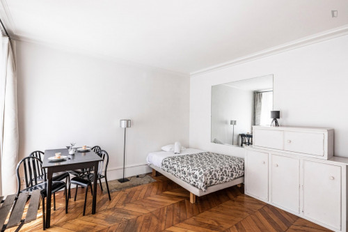 Cozy 1-bedroom apartment near Opéra metro station