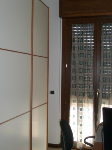 Single bedroom, with private bathroom and balcony, in 2-bedroom apartment - Gallery - 17
