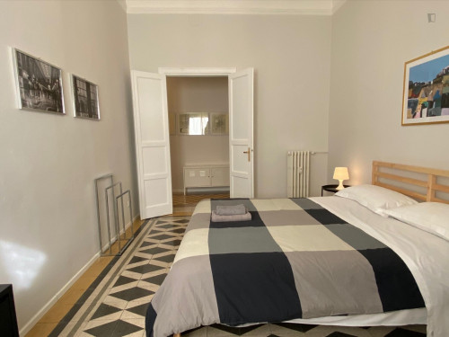 Comfortable funcional 3 br 95 m / 1020 ft flat