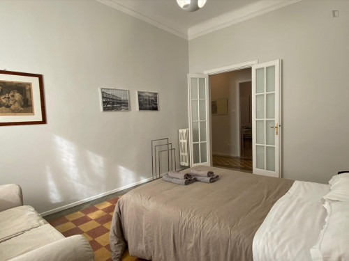 Comfortable funcional 3 br 95 m / 1020 ft flat