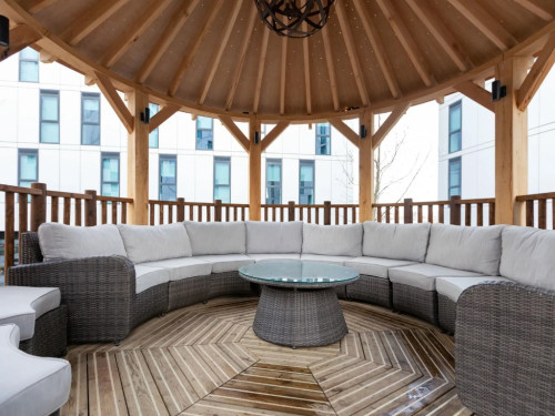 Pavilion Court  - Gallery -  5
