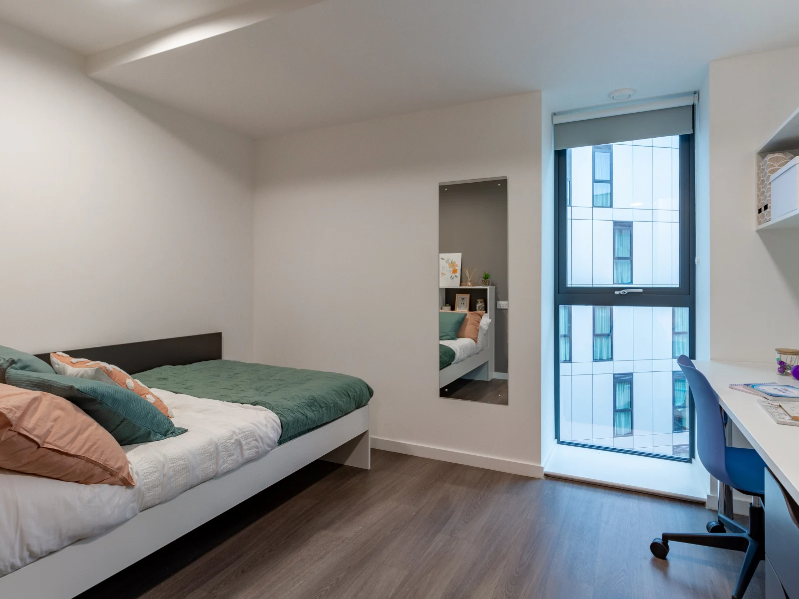  Penthouse En Suite  -  Pavilion Court  - Gallery -  1