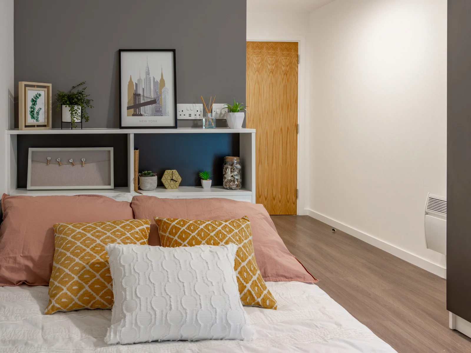  Premium En Suite  -  Pavilion Court  - Gallery -  3