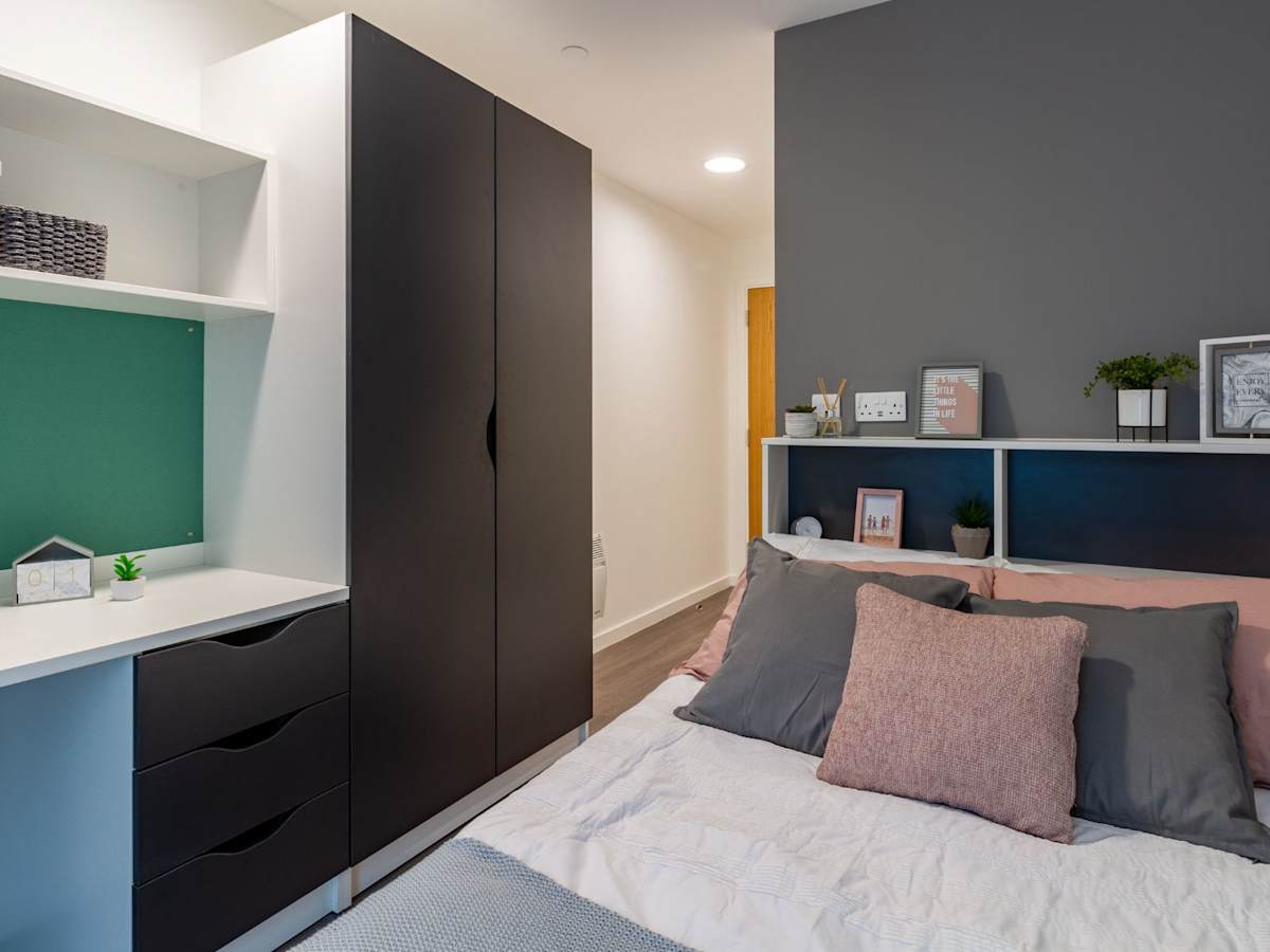  Skyline Bronze Premium En Suite  -  Pavilion Court  - Gallery -  5