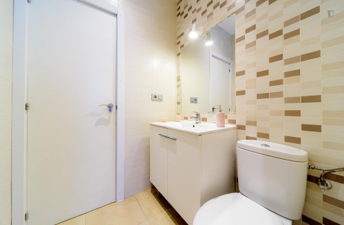 Swell double bedroom in La Latina neighbourhood