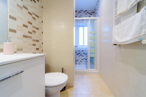 Swell double bedroom in La Latina neighbourhood