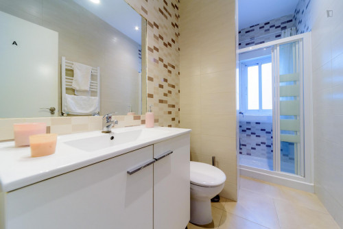 Swell double bedroom in La Latina neighbourhood