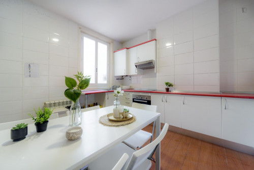 Swell double bedroom in La Latina neighbourhood