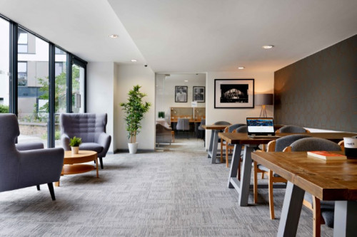 Hampton Square  - Gallery -  5