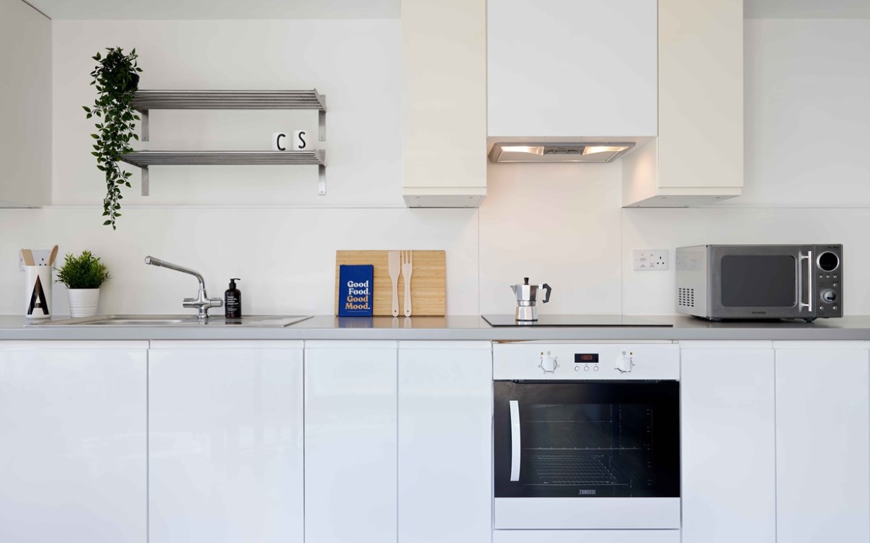  Standard En-Suite  -  Hampton Square  - Gallery -  5