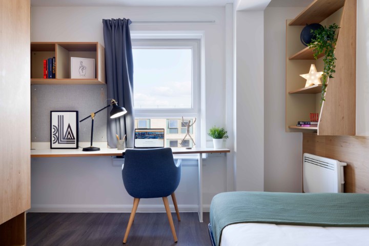  Silver En-Suite  -  Hampton Square  - Gallery -  1