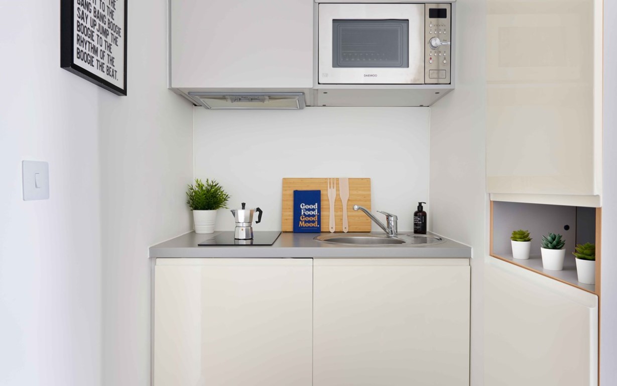  Premium Studio  -  Hampton Square  - Gallery -  3