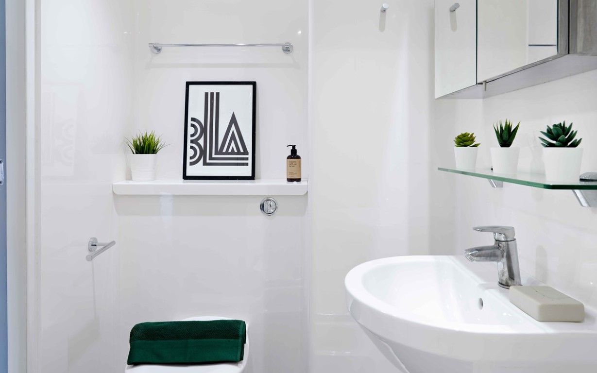  Premium Studio  -  Hampton Square  - Gallery -  4