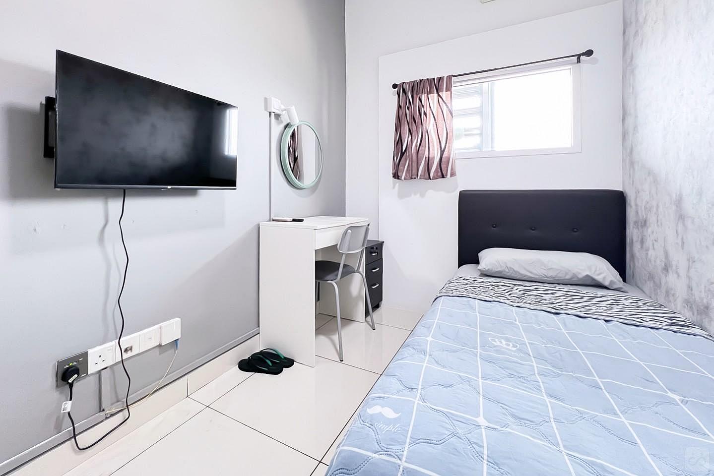 Private Single Bedroom - 12