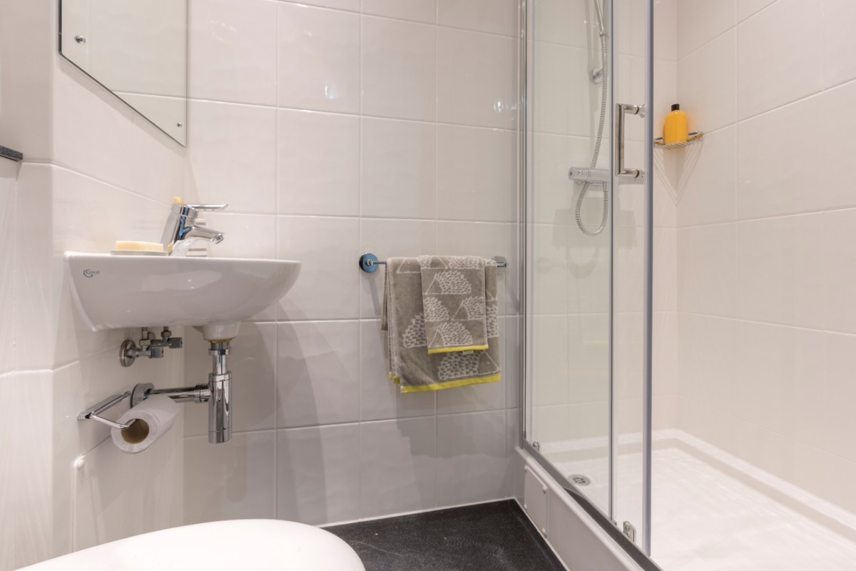  Premium Gold Studio  -  Glendower House  - Gallery -  9