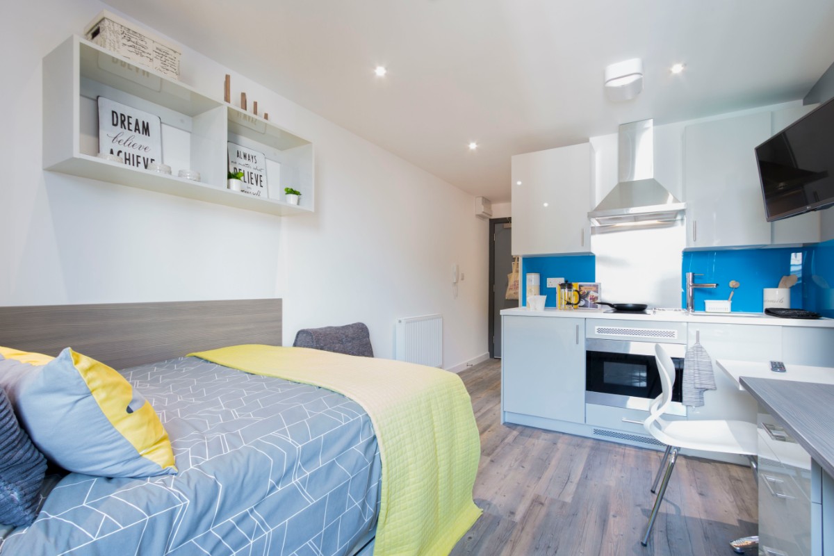 Standard Gold Studio - Glendower House - Gallery - 3