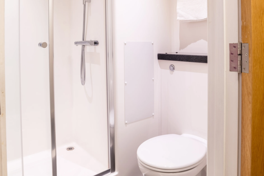  Standard En-Suite  -  Riverside House  - Gallery -  3